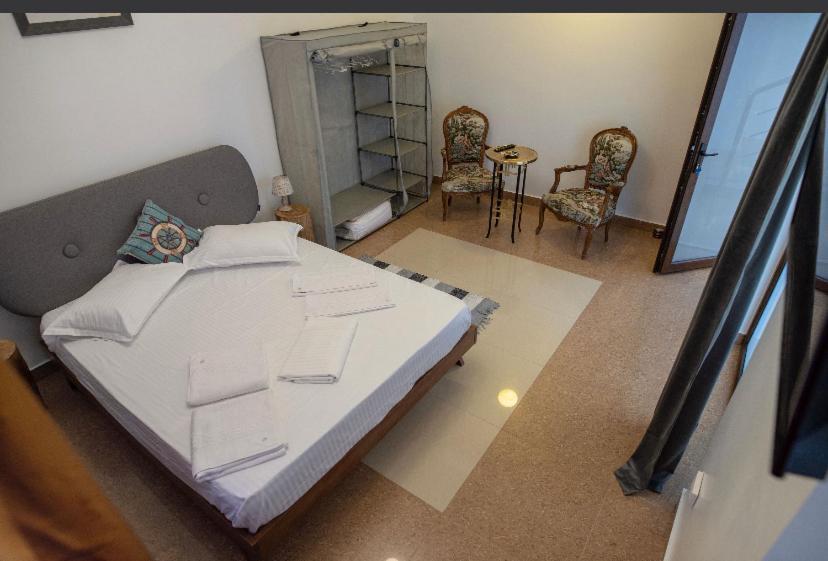 Vila Jean Bart Hotel มันกาเลีย ภายนอก รูปภาพ