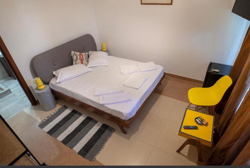 Vila Jean Bart Hotel มันกาเลีย ภายนอก รูปภาพ