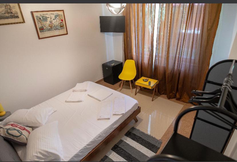 Vila Jean Bart Hotel มันกาเลีย ภายนอก รูปภาพ
